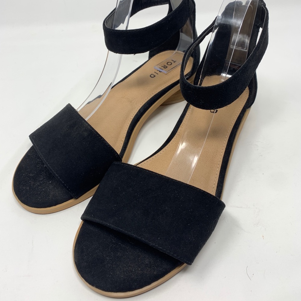 Torrid Mini Heels Sandal Size 9 Black Faux Suede